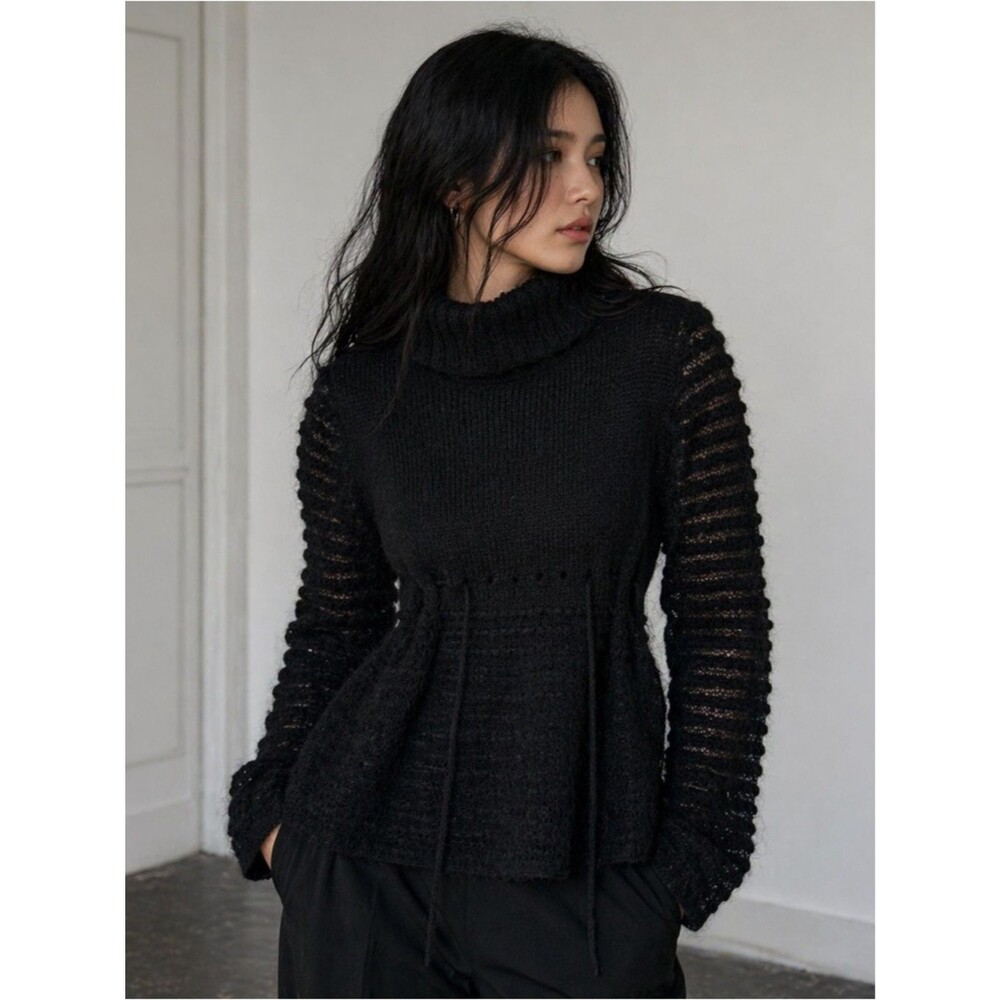 Tristan & Iseut Vintage Black Turtleneck Textured Knit Sweater Size S